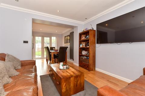 5 bedroom terraced house for sale, Hampton Road, Chingford