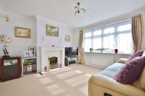 41 Cotmore Gardens, Thame, OX9 3NA