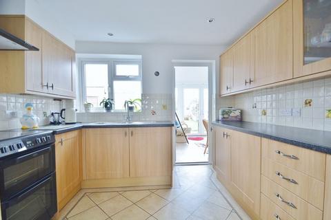 41 Cotmore Gardens, Thame, OX9 3NA