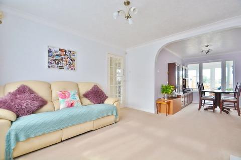 41 Cotmore Gardens, Thame, OX9 3NA