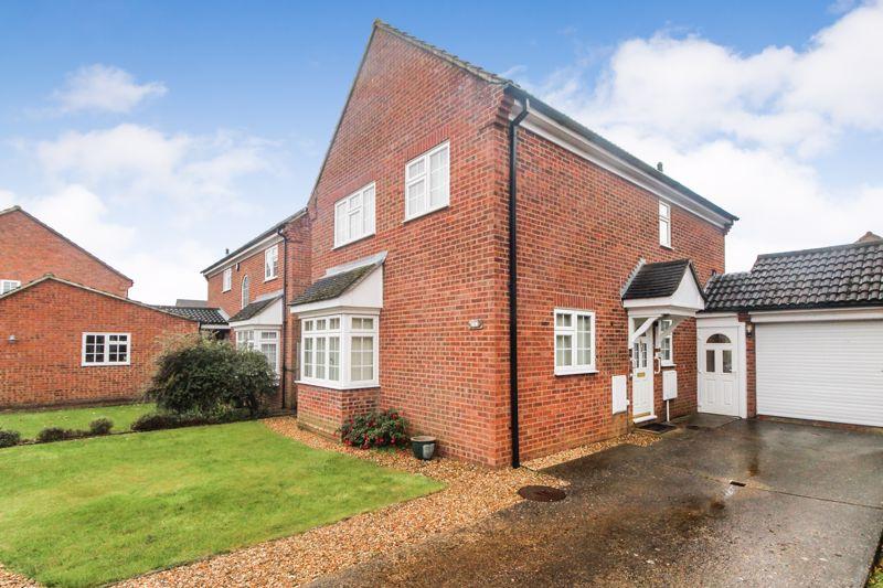 Newstead Way, Bedford MK41 4 bed detached house for sale £400,000