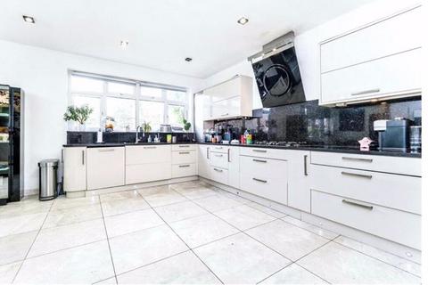 5 bedroom semi-detached house for sale, Aldersbrook Road, London E12