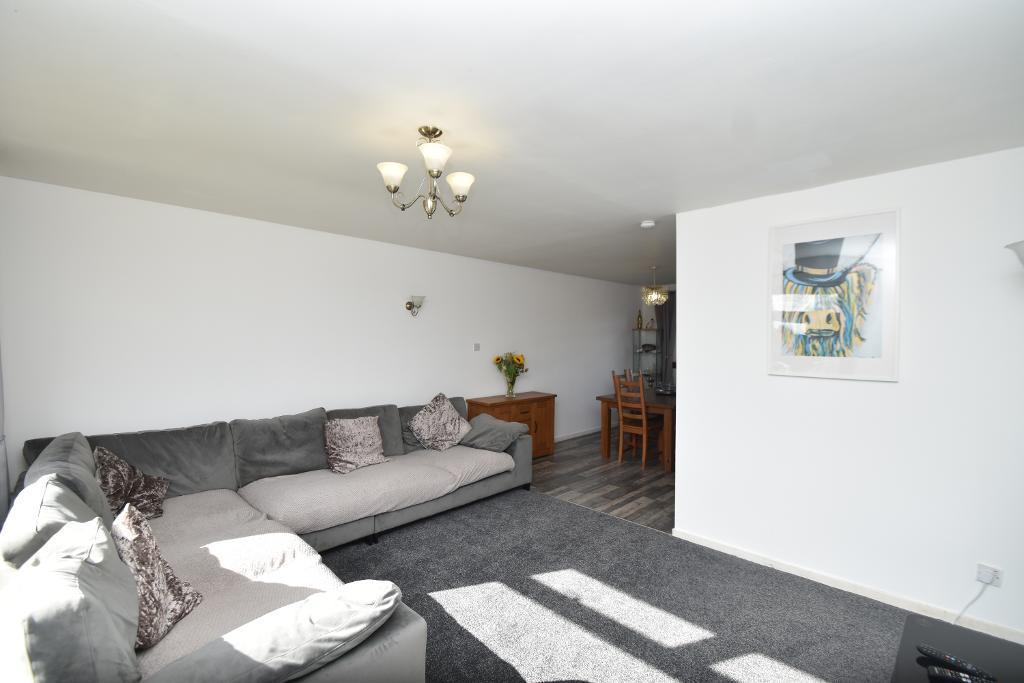 Smeaton Avenue, Torrance, G64 4BG 4 bed detached villa for sale £320,000