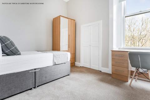 4 bedroom flat to rent, Grove Street, Edinburgh, EH3