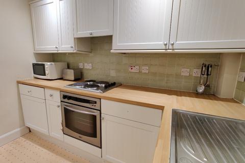 undefined, Albert Place, Edinburgh, EH7