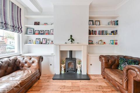 4 bedroom end of terrace house for sale, Bexhill Road, Mortlake, London, SW14