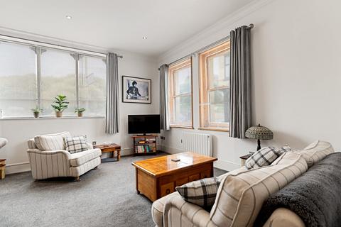 2 bedroom ground floor flat for sale, Sandgate High Street, Sandgate, Folkestone, CT20