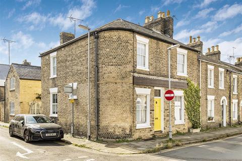 3 bedroom end of terrace house for sale, Norwich Street, Cambridge CB2