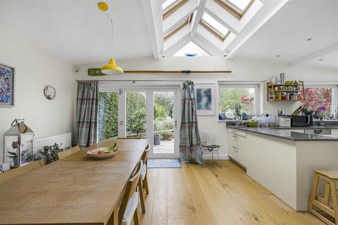 4 bedroom semi-detached house for sale, Leys Avenue, Cambridge CB4