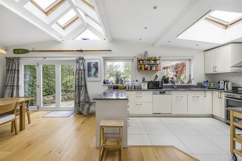52 Leys Avenue, Cambridge, CB4 2AW
