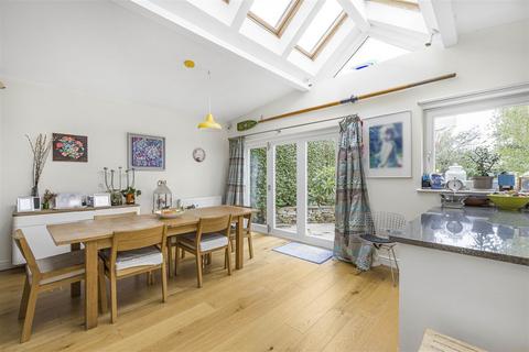 52 Leys Avenue, Cambridge, CB4 2AW