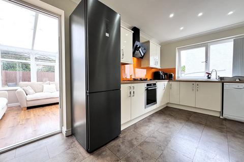 8 The Crescent, Aberdare, CF44 8TN