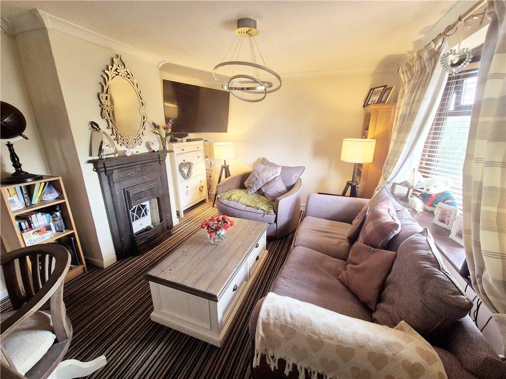 Wingfield Drive, Chaddesden, Derby 3 bed semidetached house for sale