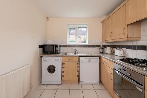 2 bedroom flat for sale, Woodville Court, London, N14