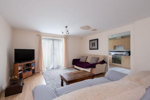 Woodville Court, London, N14