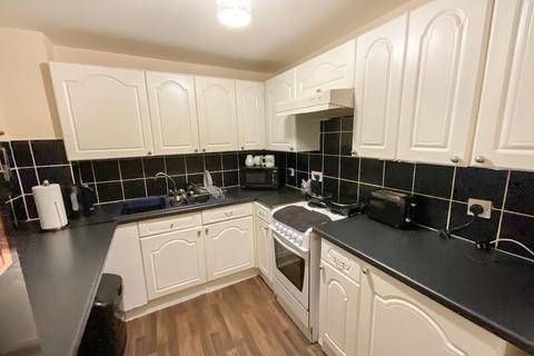 2 bedroom flat to rent, 212b Moor Street, Brierley Hill