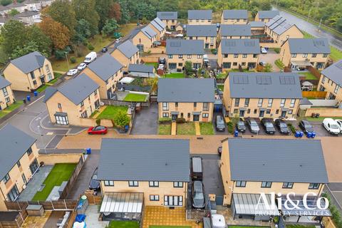1 Somerset Close, Grays, RM20 4BY