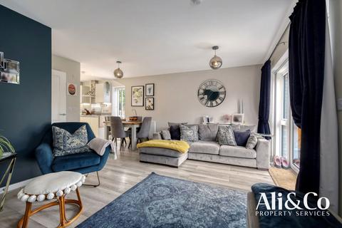 1 Somerset Close, Grays, RM20 4BY