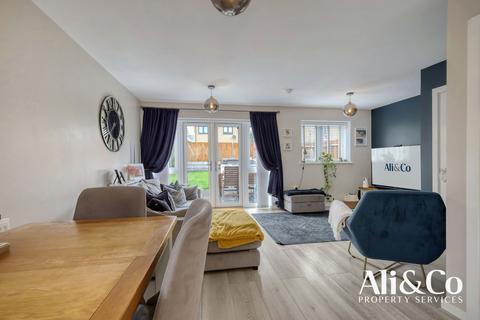 1 Somerset Close, Grays, RM20 4BY
