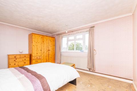 2 bedroom maisonette for sale, Godstone Road, Surrey SM1