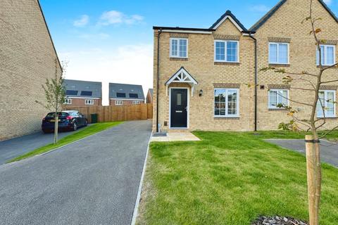 3 bedroom semi-detached house to rent, Gosford Road, Sheffield S25