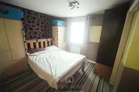 82 Waterside Close, London, SE28 0GS