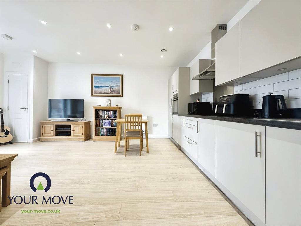 #yourmovedartford
