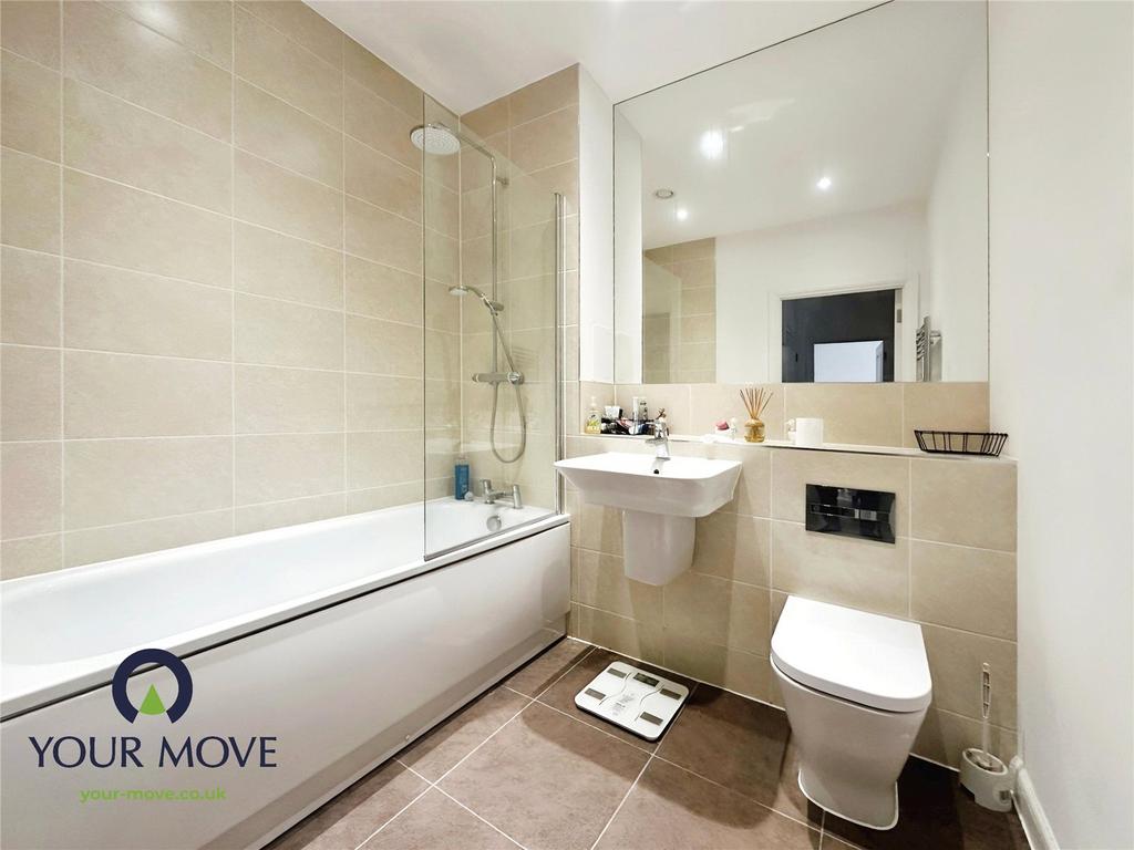 #yourmovedartford