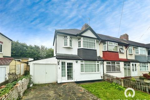 3 bedroom semi-detached house to rent, Dunkery Road, London SE9