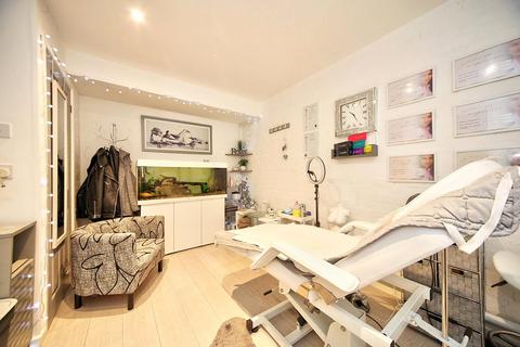 45 Trowbridge Gardens, Luton, LU2 7JY