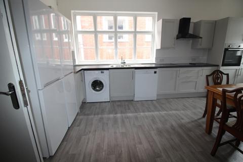 Property to rent, High Street, Worcestershire B61