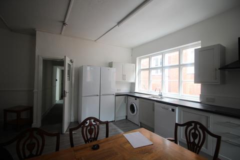 Property to rent, High Street, Worcestershire B61