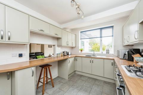 8 Strathearn Avenue, Twickenham, TW2 6JU