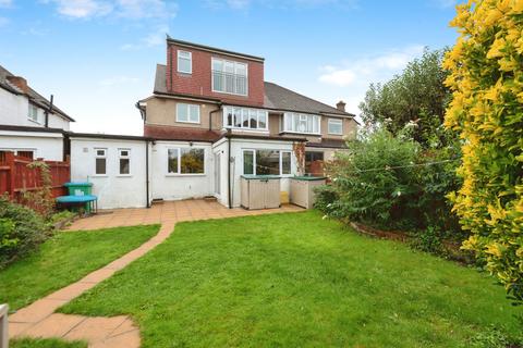 8 Strathearn Avenue, Twickenham, TW2 6JU