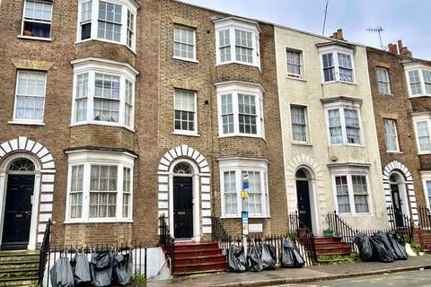 1 bedroom flat for sale, Union Crescent, Margate