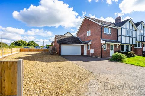 Wodehouse Close, Wymondham, NR18