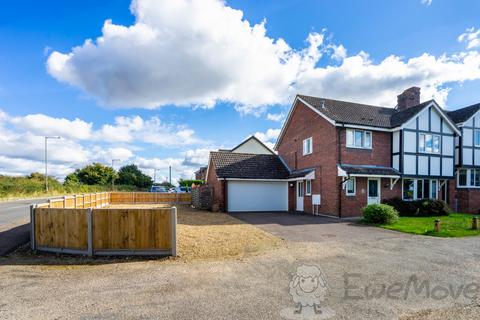 4 bedroom detached house for sale, Wodehouse Close, Wymondham, NR18