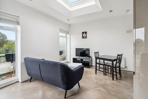 1 bedroom flat for sale, Hale Lane, Mill Hill, NW7