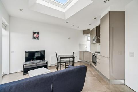 1 bedroom flat for sale, Hale Lane, Mill Hill, NW7