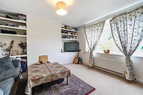 51 Silverdale, London, SE26 4SG