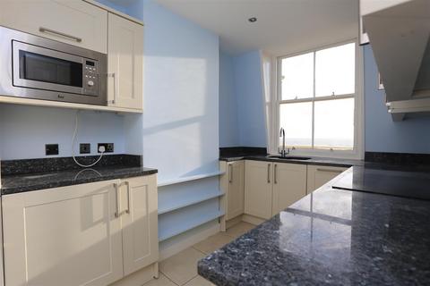 2 bedroom flat to rent, Brunswick Terrace, Hove