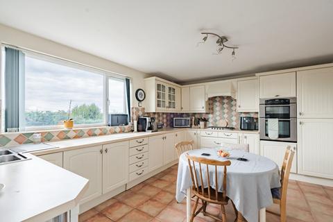 4 bedroom semi-detached house for sale, Plumstead Road East, Norwich