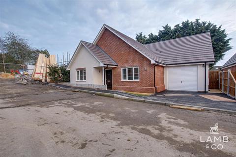 3 bedroom detached bungalow for sale, Orchard Close, Harwich CO12