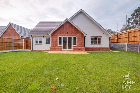 3 bedroom detached bungalow for sale, Orchard Close, Harwich CO12