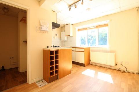 2 bedroom flat to rent, Hagley Road, Pedmore