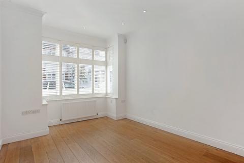 4 bedroom terraced house for sale, Vera Road, London