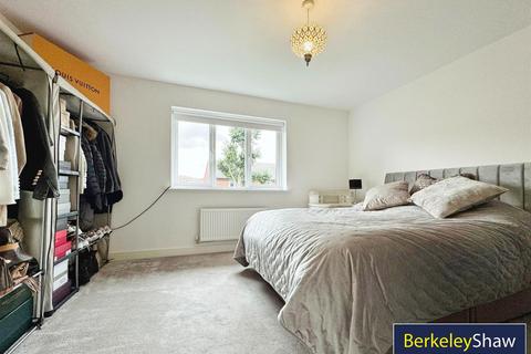 33 Glovers Way, Burscough, Ormskirk, L40 5AA