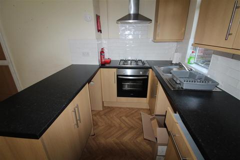 2 bedroom terraced house to rent, Clifford House, Rothwell