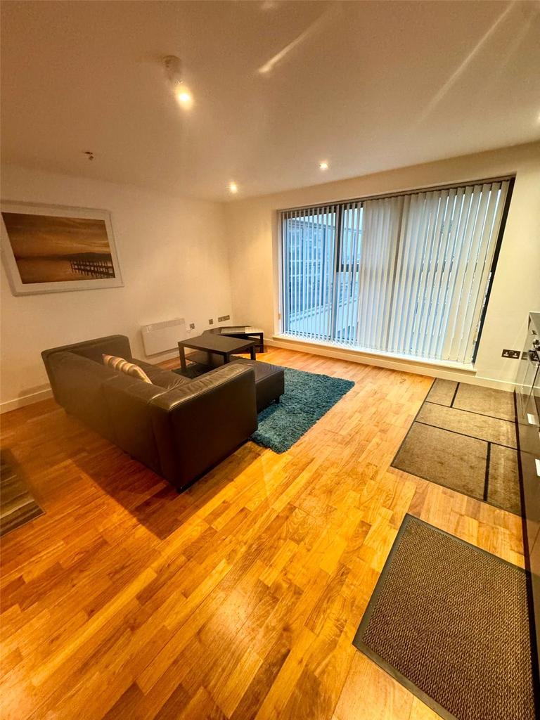 William Jessop Way, Liverpool... 1 bed apartment to rent £800 pcm (£