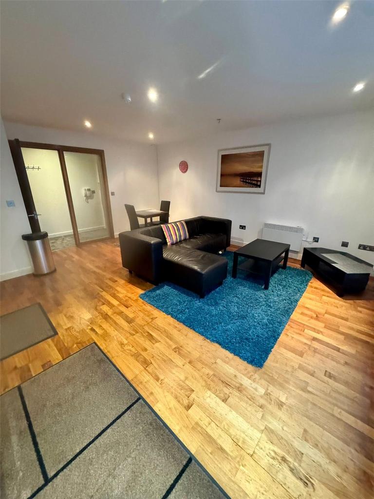 William Jessop Way, Liverpool... 1 bed apartment to rent £800 pcm (£